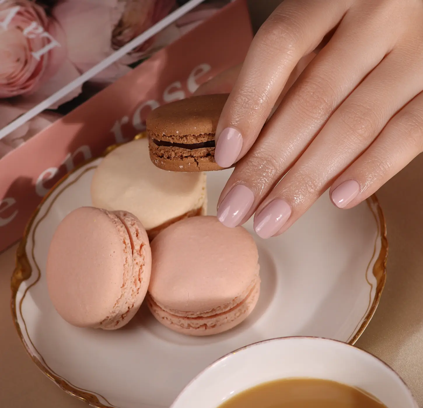 lakur Off The Record / Лак для ногтей Между нами, 12 мл