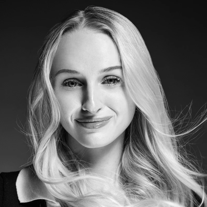 Фото сотрудника