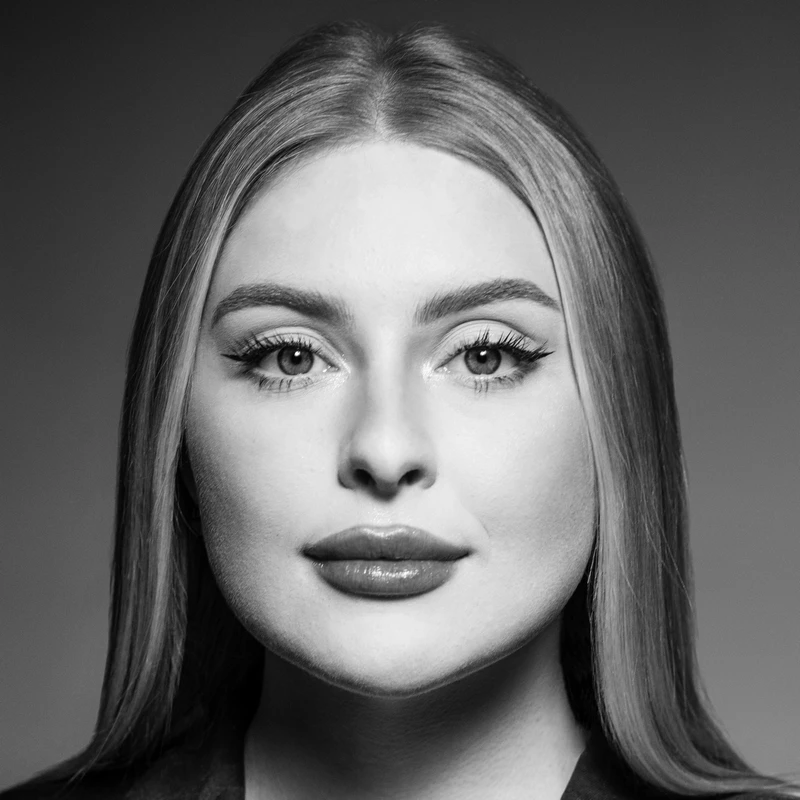 Фото сотрудника