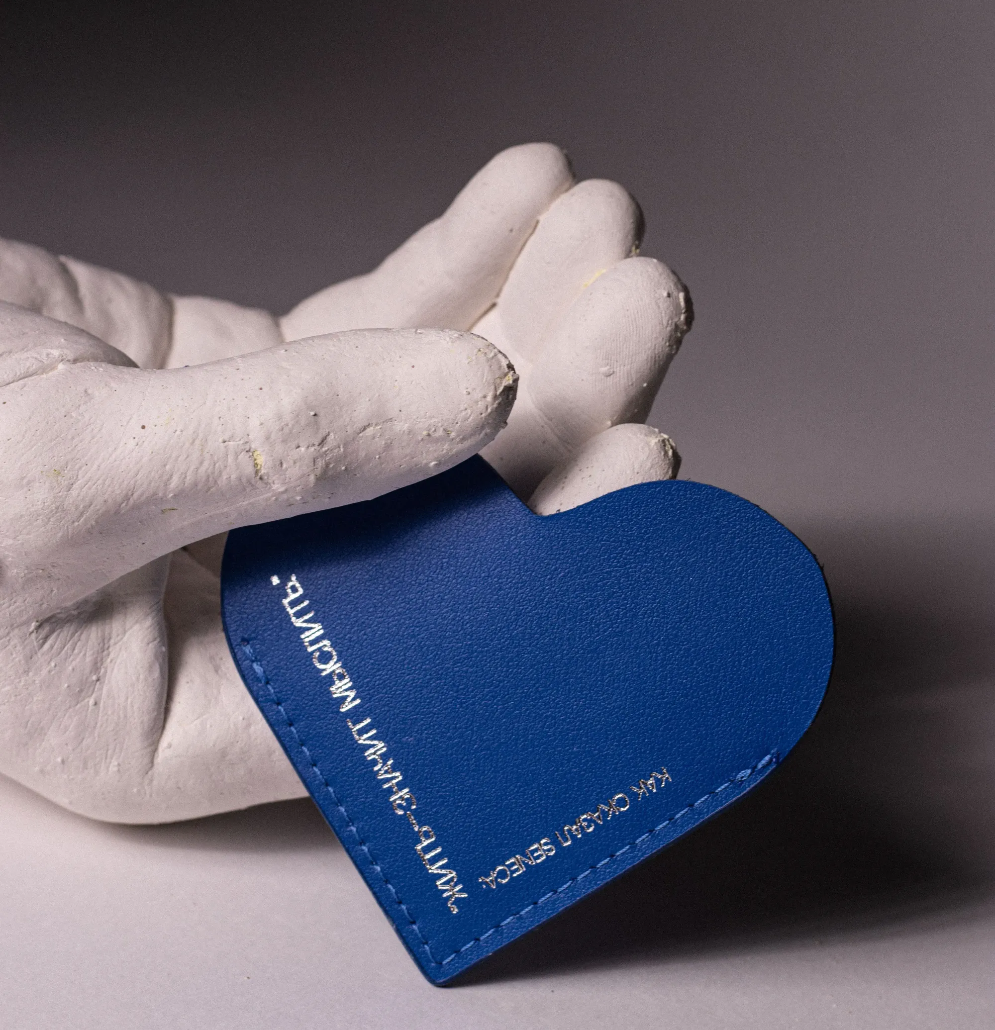 SENECA кожаная закладка